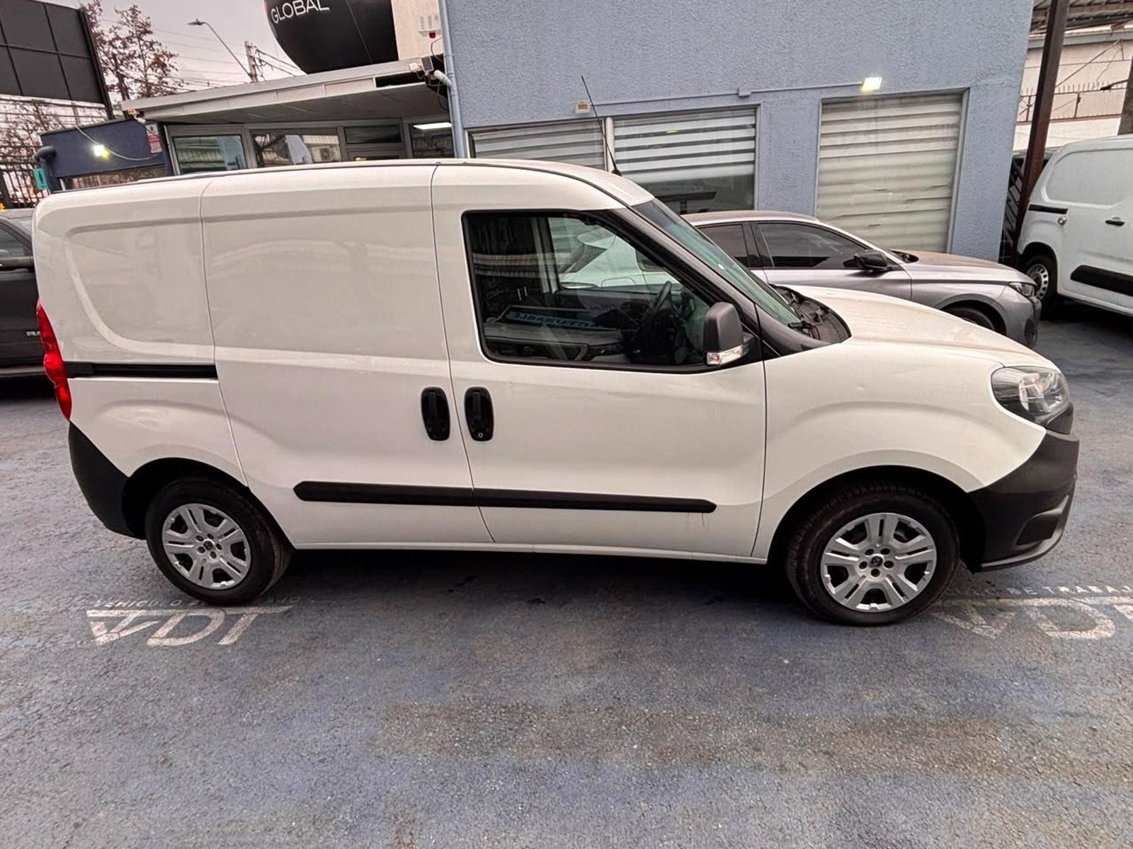 RAM VAN 1000 2022 - Foto 4 de 10