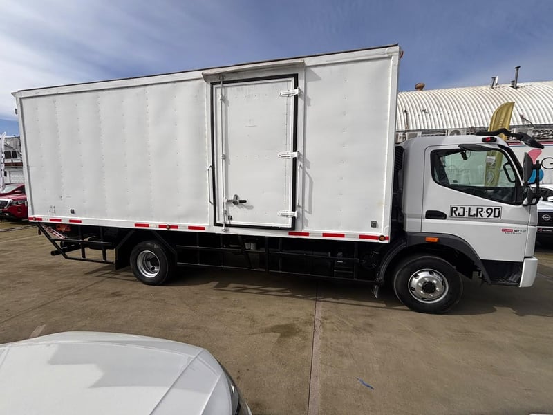 Mitsubishi FUSO 1017 2022 - Imagen 4 de 10