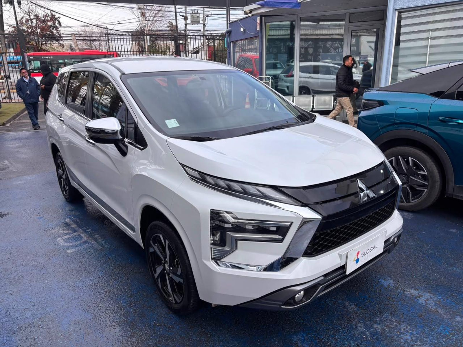 Mitsubishi XPANDER GLX 1.5T AT 2024 - Foto 3 de 10