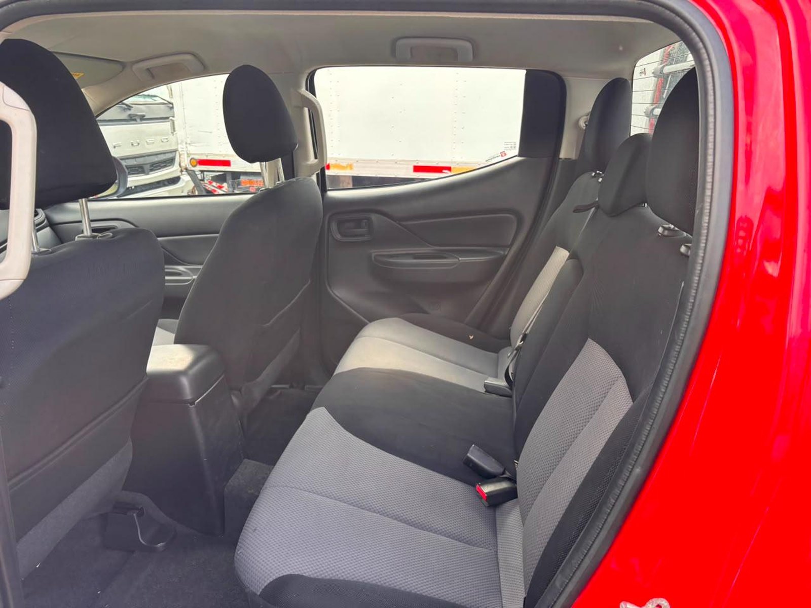 Mitsubishi L200 2023 - Imagen 9 de 10