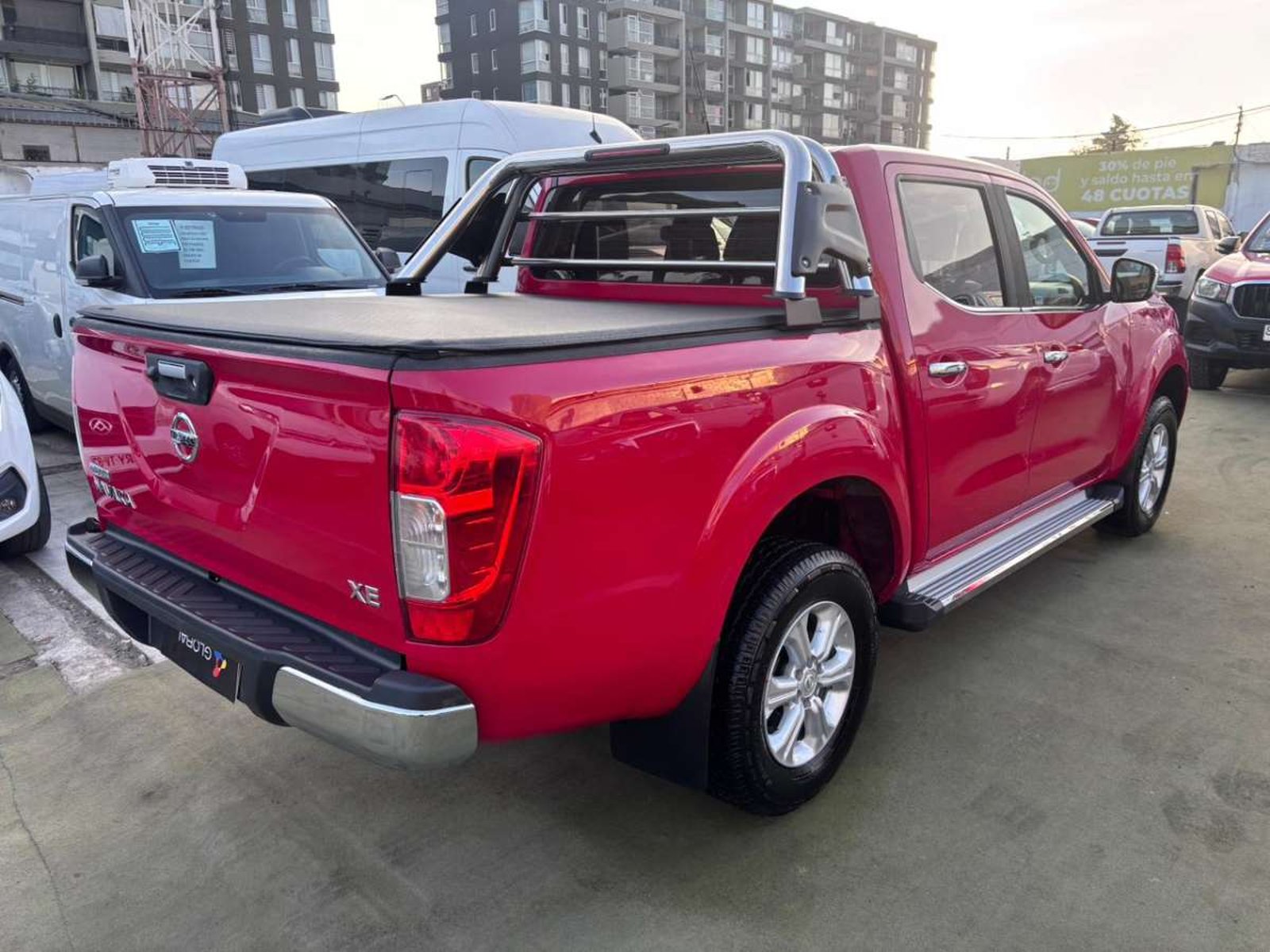 Nissan NP300 DCAB 2.3 2021 - Imagen 8 de 10