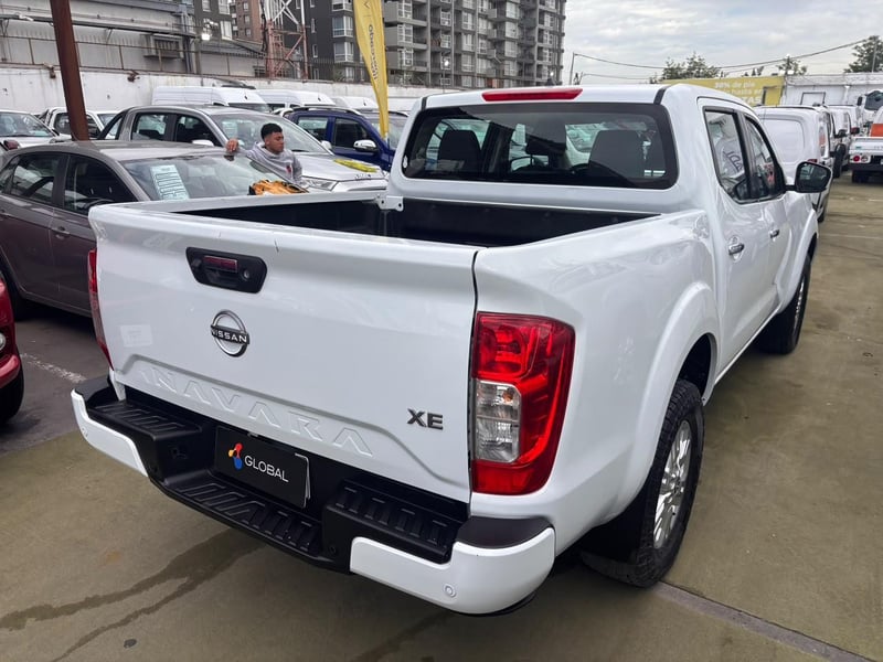 Nissan NAVARA XE 4X2 Diesel 2023 - Imagen 8 de 10