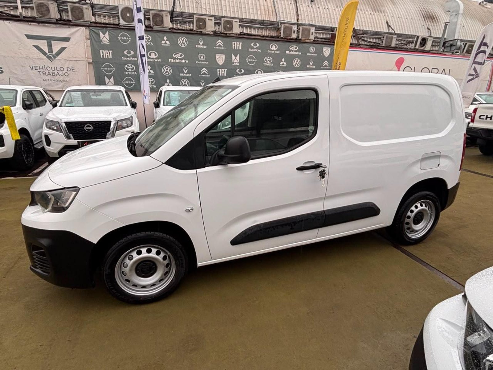 Peugeot PARTNER 2021 - Foto 5 de 10