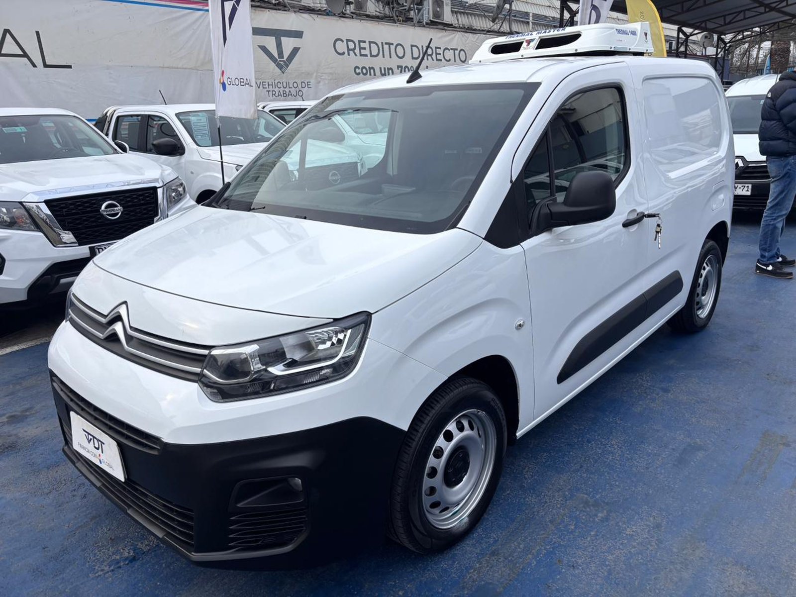 Citroën BERLINGO K9 1.6 2022 - Foto 3 de 10