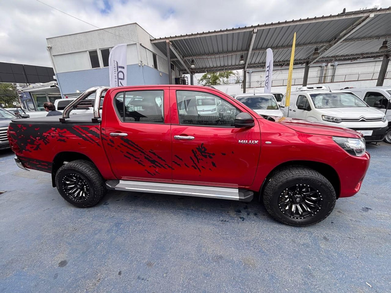 Toyota HILUX 4x2 DX Diesel 2023 - Foto 4 de 10
