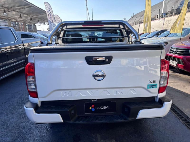 Nissan NAVARA D CAB 2.3 xe 4x2 2021 - Imagen 7 de 10
