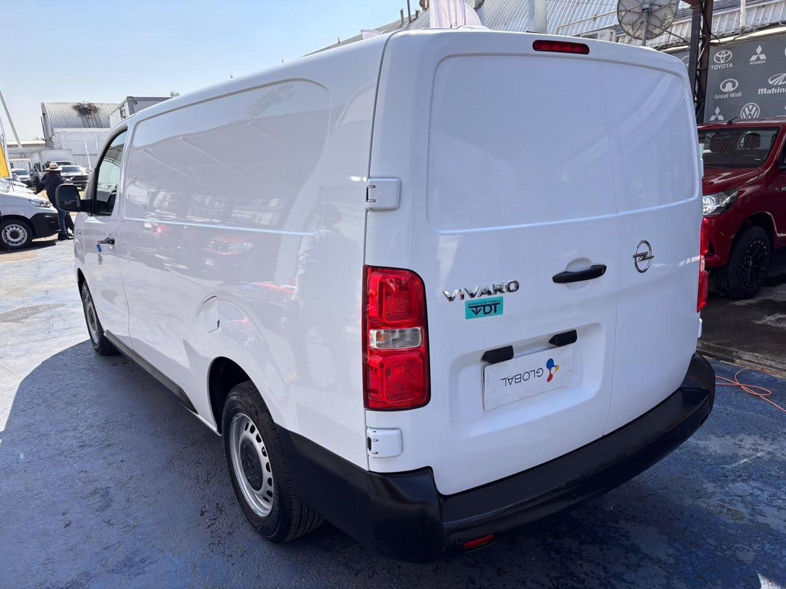 Opel VIVARO 2022 - Imagen 5 de 10