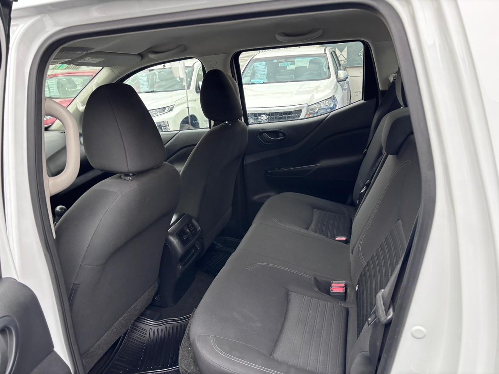 Nissan NAVARA SE 4X2 2023 - Imagen 9 de 10