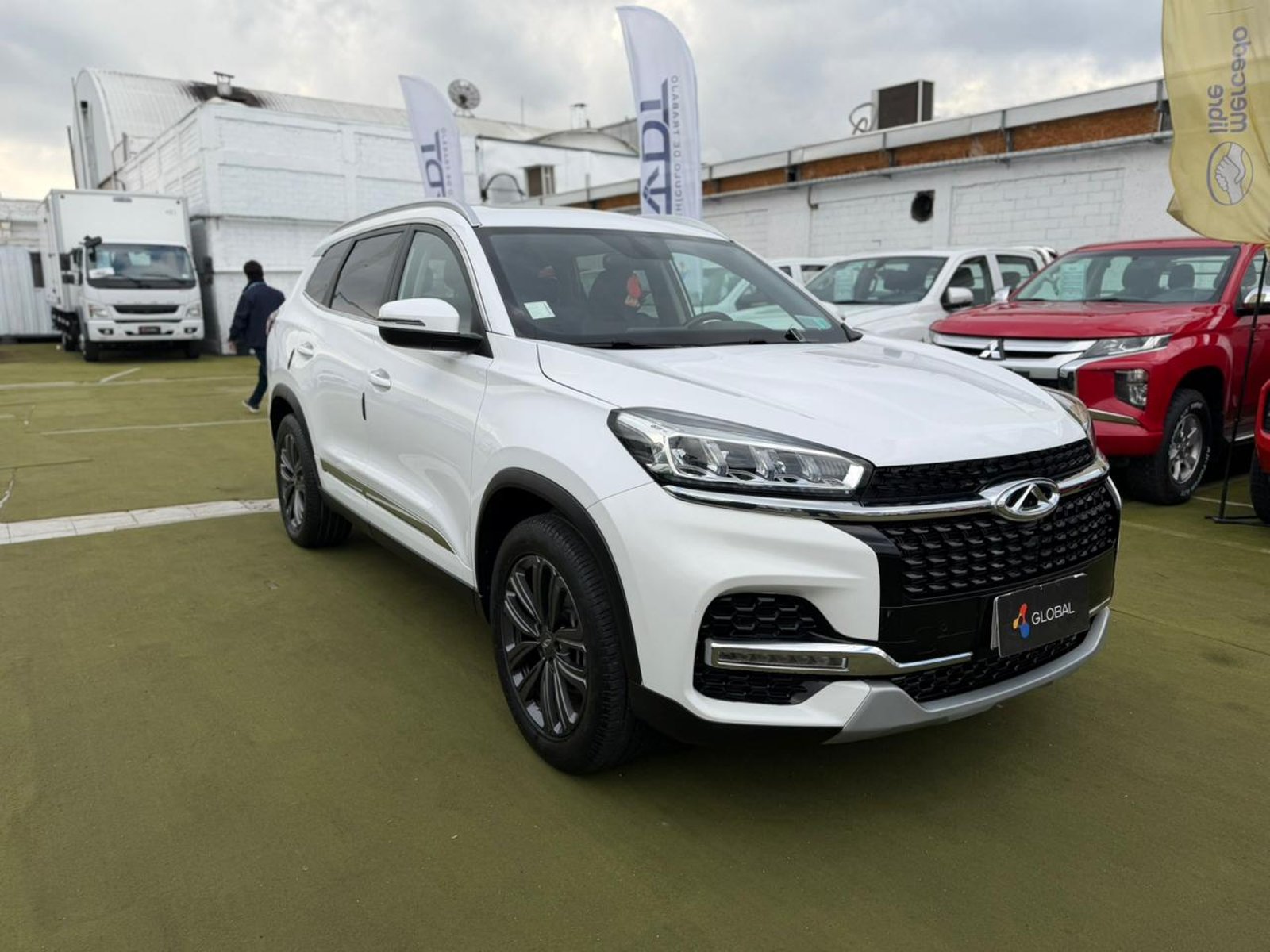 Chery TIGGO 8 GLX 1.5T 2021 - Foto 3 de 10