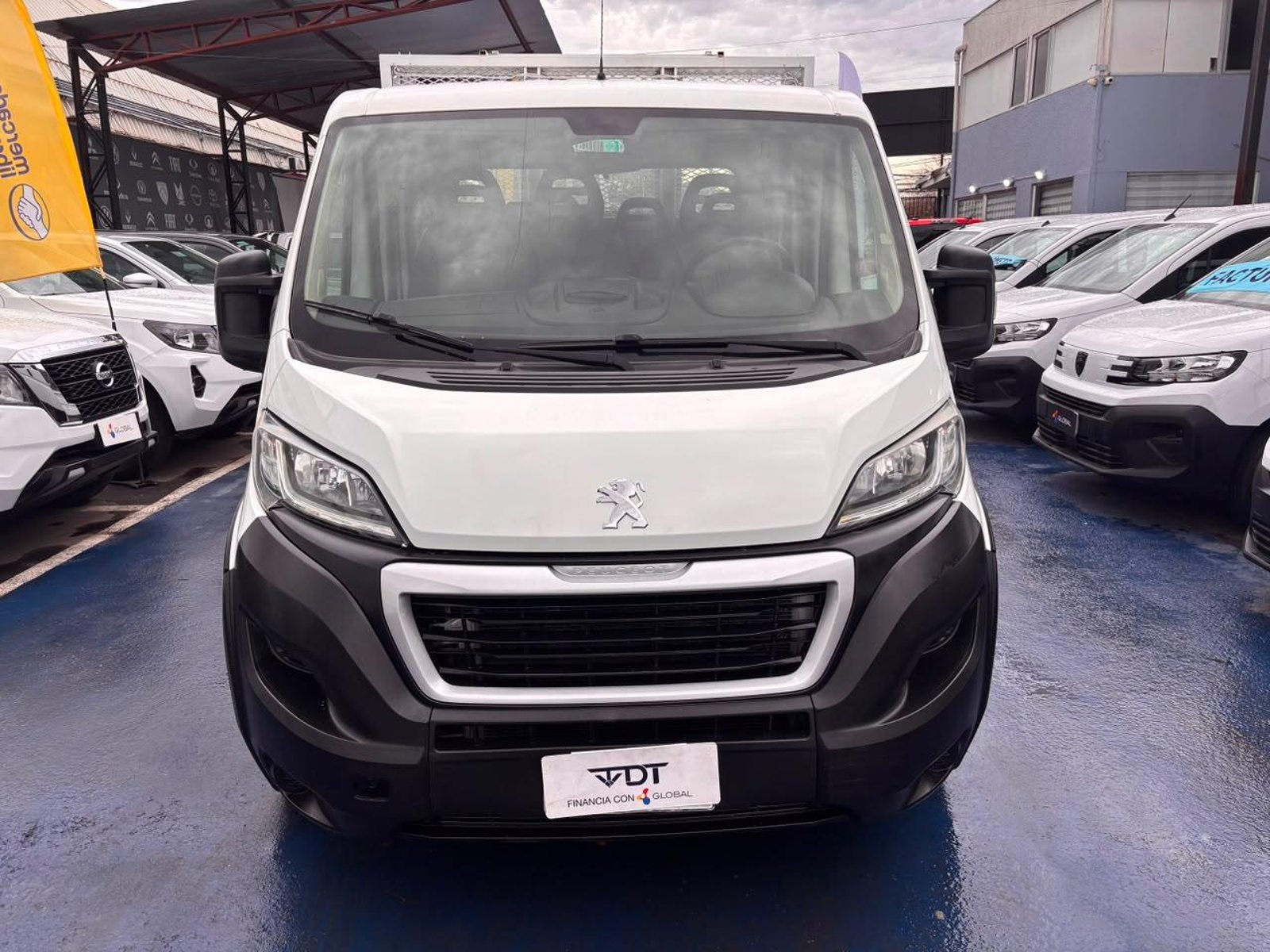 Peugeot Boxer 2021 - Foto 2 de 10