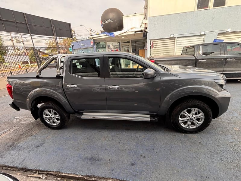 Nissan NAVARA XE 4X2 2.3 DIESEL 2023 - Imagen 4 de 10