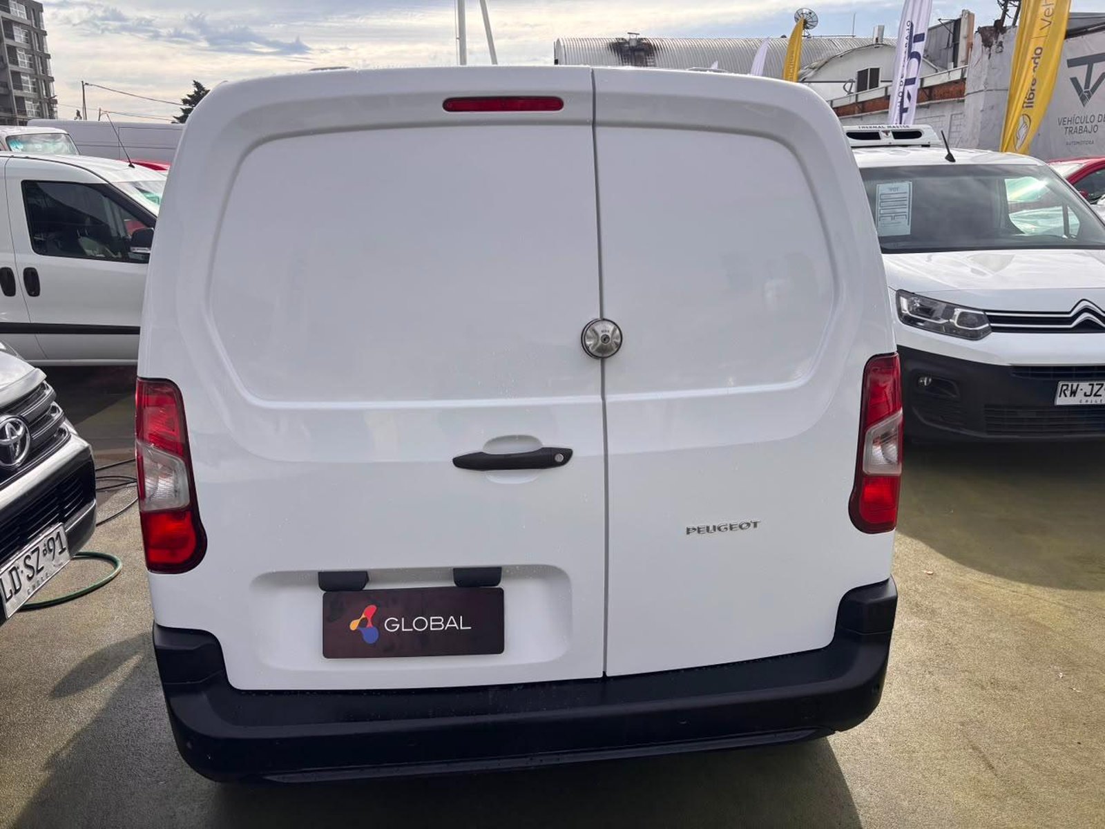 Peugeot PARTNER 2023 - Imagen 7 de 10