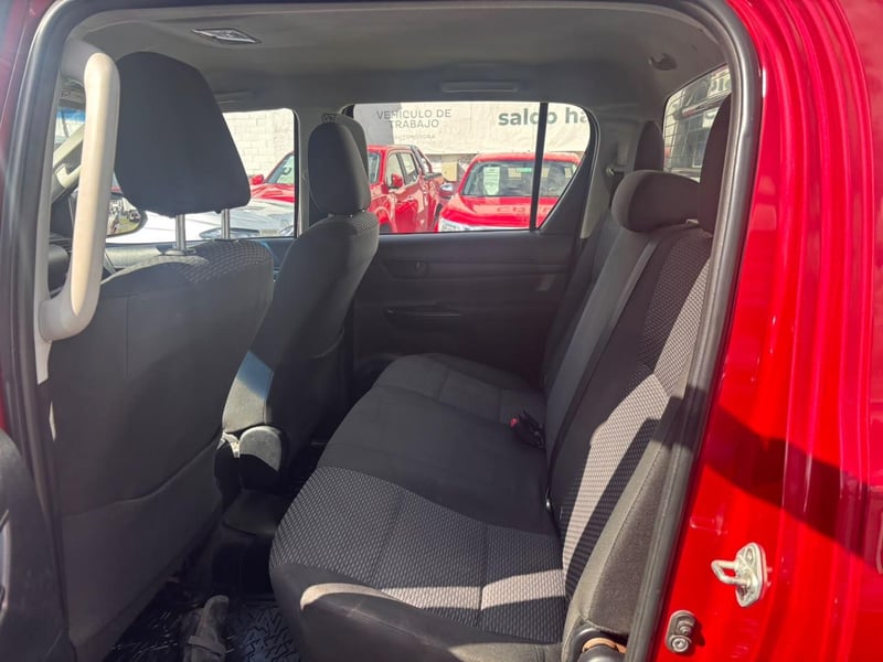 Toyota HILUX DX 2.4 4x2 2023 - Imagen 9 de 10