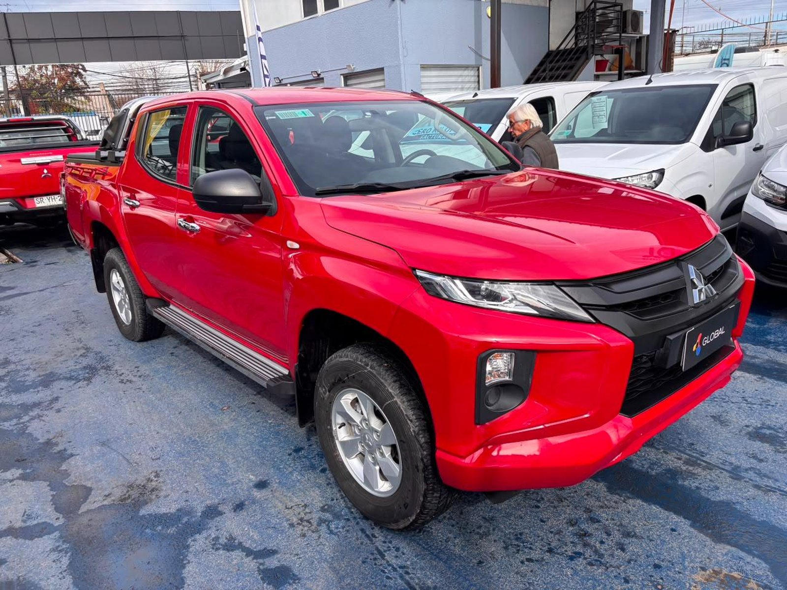 Mitsubishi L200 2023 - Foto 3 de 10