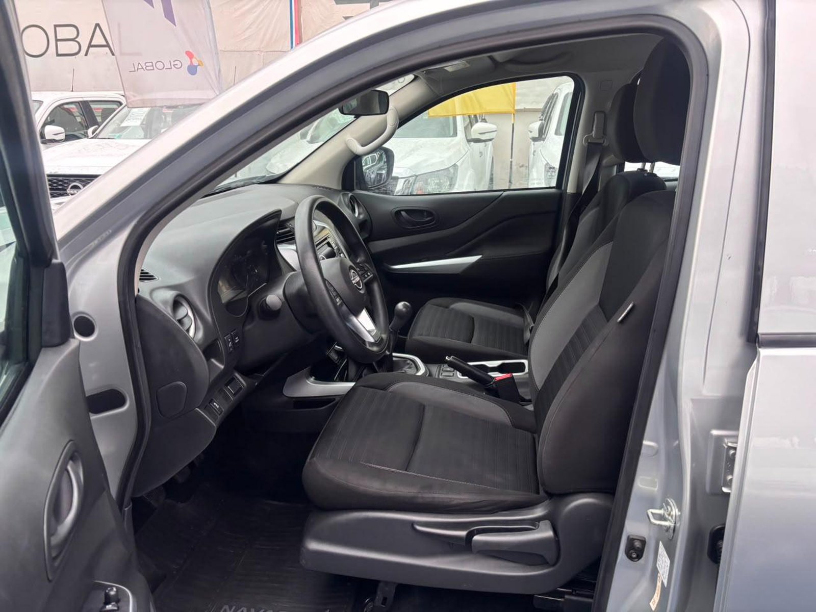 Nissan NAVARA XE 4X2 2.3 DIESEL 2024 - Imagen 10 de 10