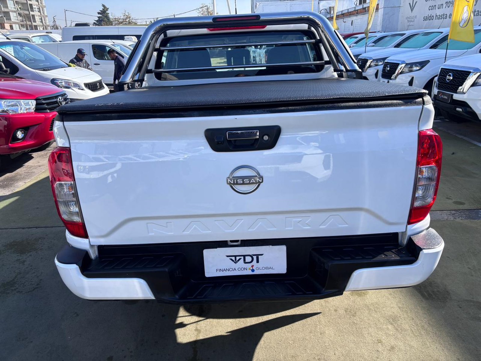 Nissan NAVARA XE 4X2 2.3 DIESEL 2023 - Imagen 7 de 10