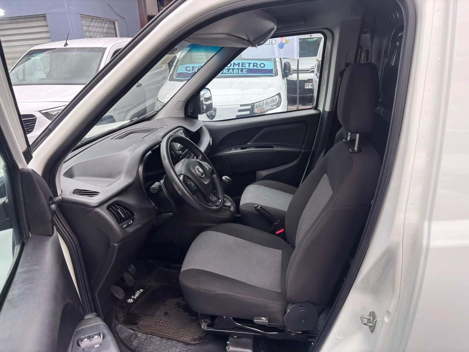 RAM VAN 1000 2022 - Imagen 10 de 10