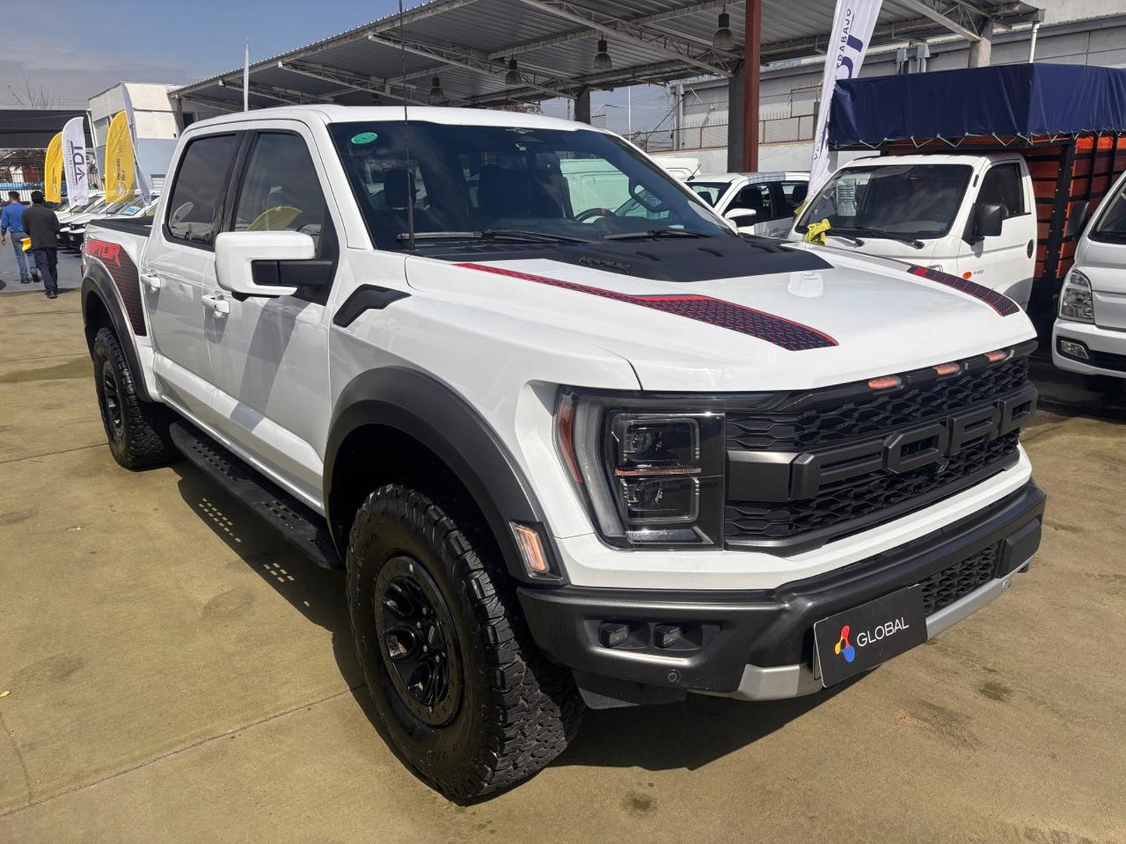 Ford F150 RAPTOR 3.5 AUT 4X4 2024 - Foto 3 de 10