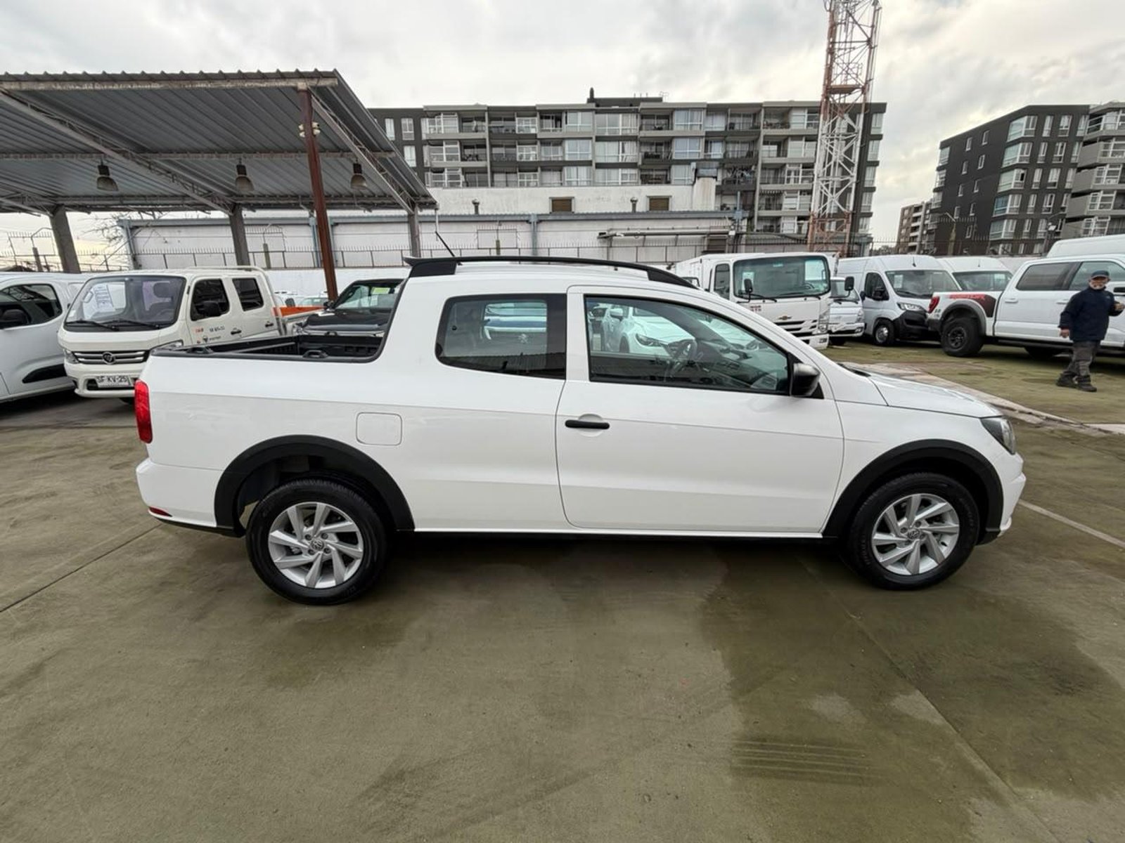Volkswagen SAVEIRO Cabina Extendida 1.6 2022 - Foto 5 de 10