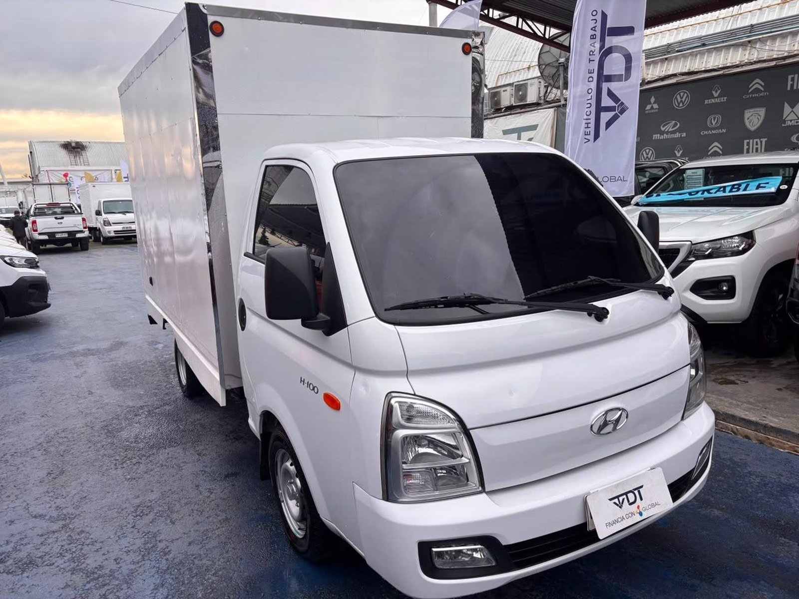 Hyundai PORTER 2022 - Foto 3 de 10