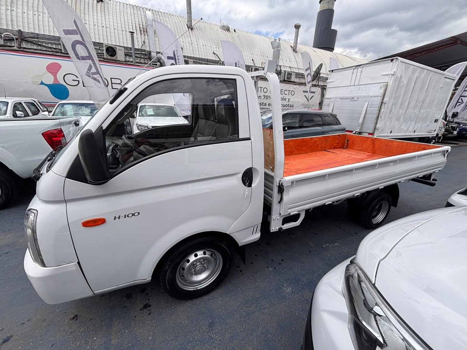 Hyundai PORTER 2023 - Foto 4 de 10