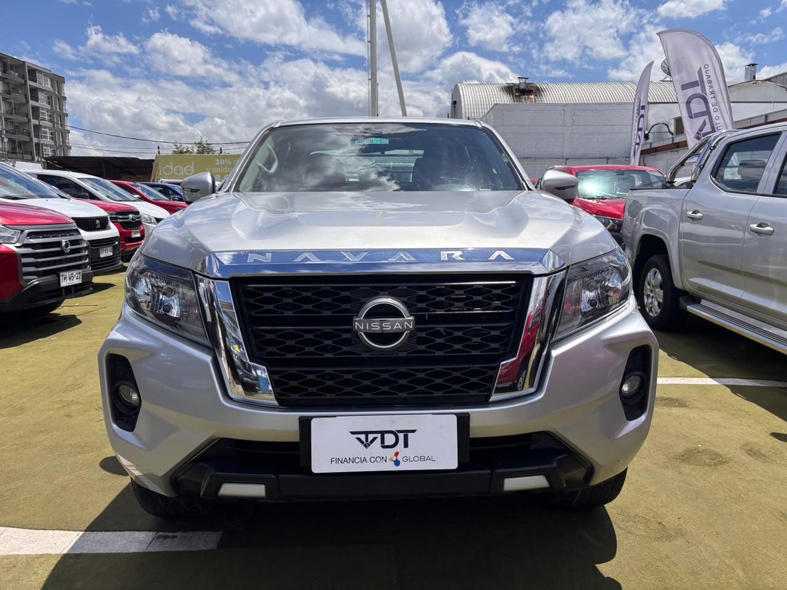Nissan NAVARA XE 4X2 2.3 DIESEL 2024 - Foto 2 de 10