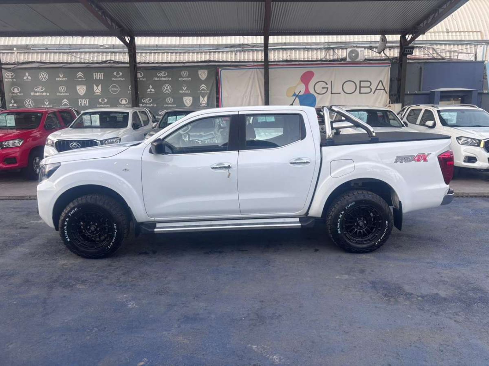 Nissan NAVARA D CAB 2.3 SE 4X2 2023 - Foto 2 de 7