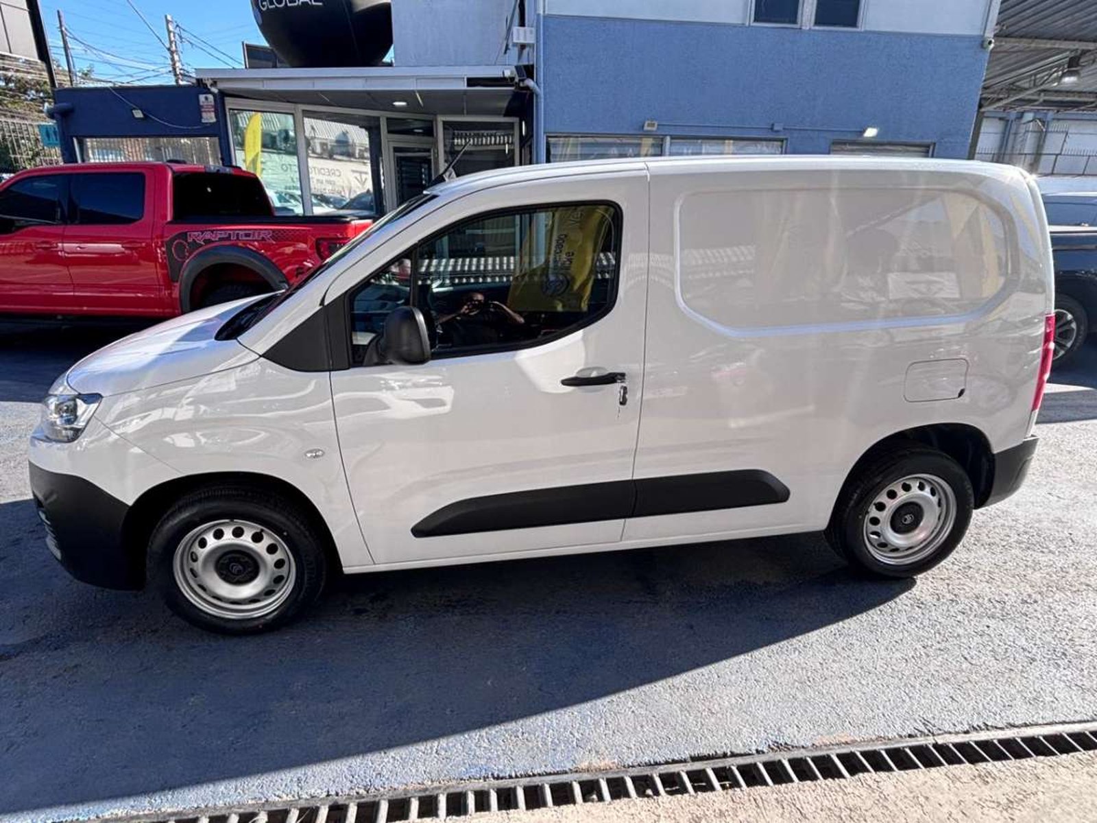 Citroën BERLINGO 1.5 2024 - Imagen 5 de 10