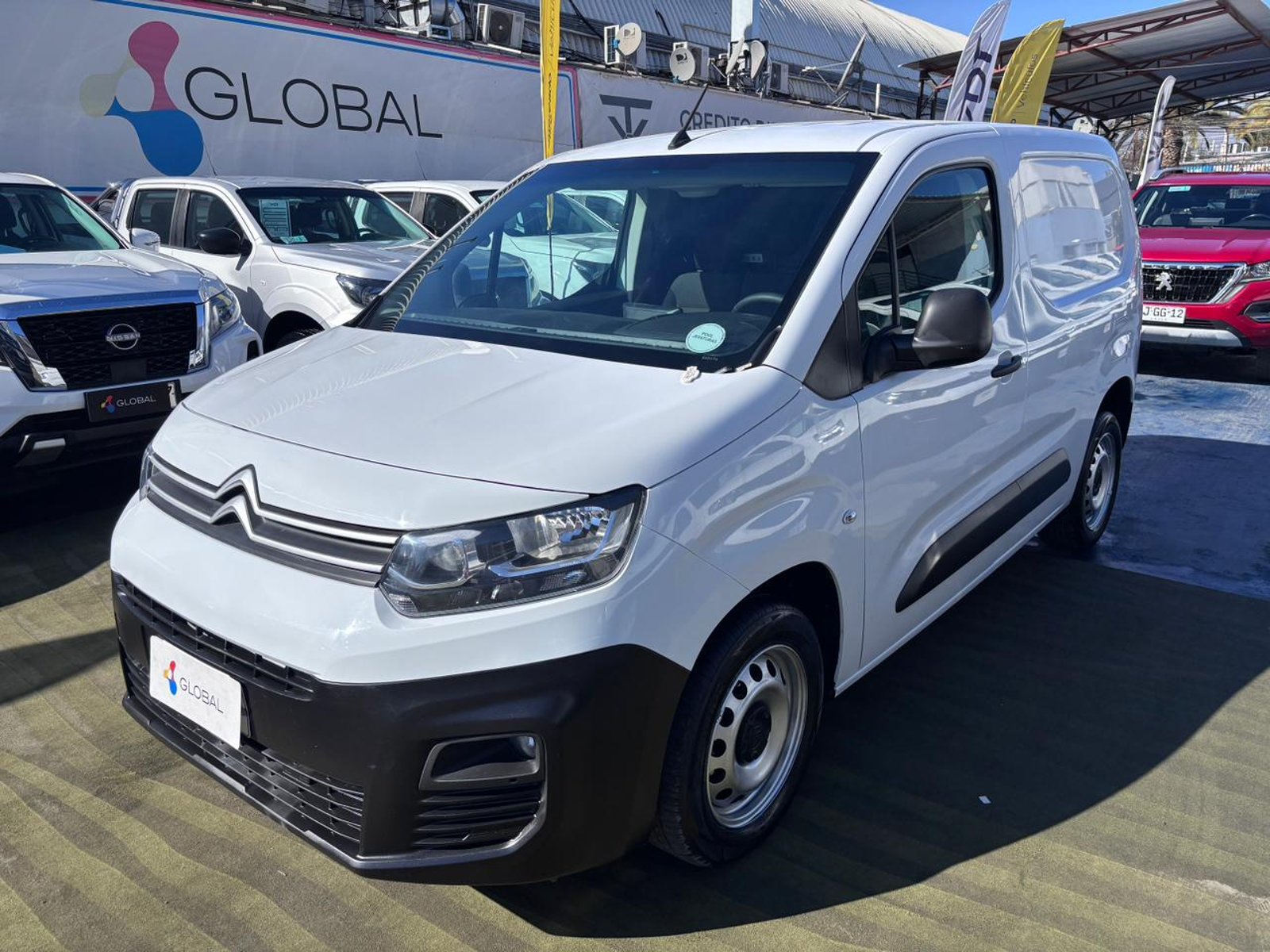 Citroën Berlingo 2023 - Foto 3 de 10