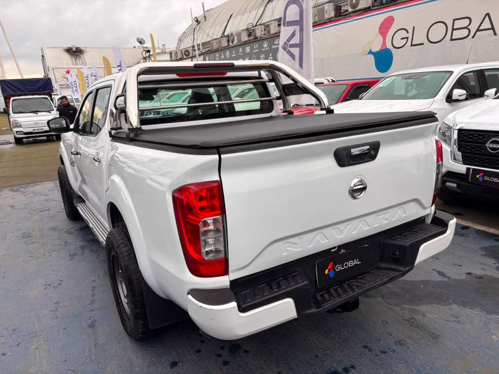 Nissan NAVARA SE 4X4 2.3 2023 - Imagen 6 de 10
