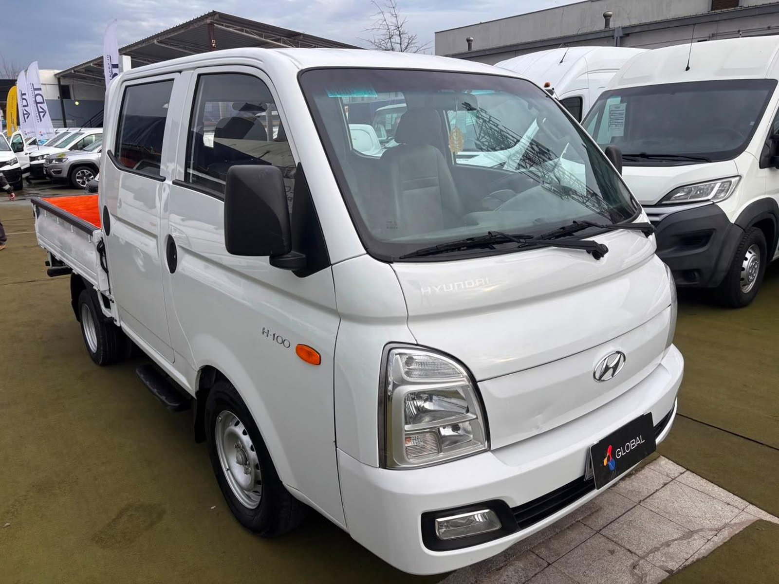 Hyundai PORTER 2022 - Foto 3 de 10