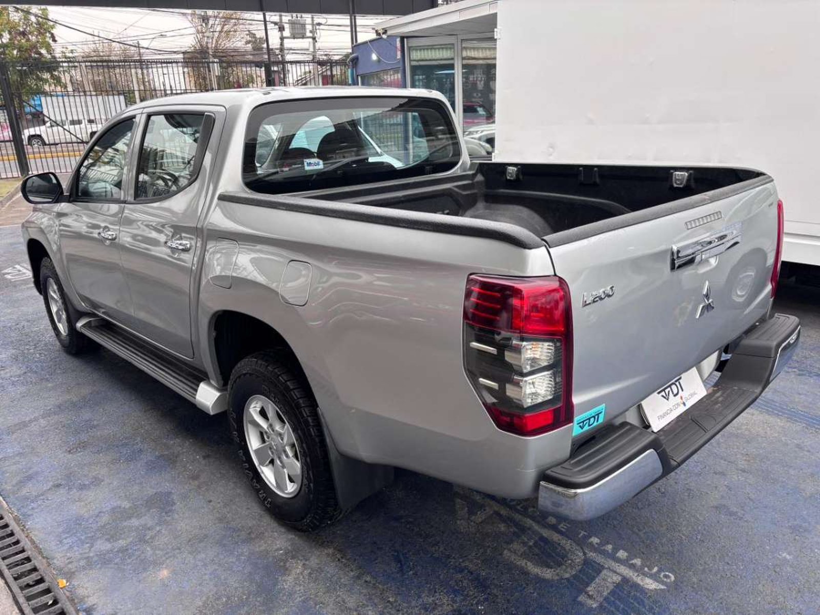 Mitsubishi L200 KATANA CRT 4X4 2.2 2024 - Imagen 6 de 10