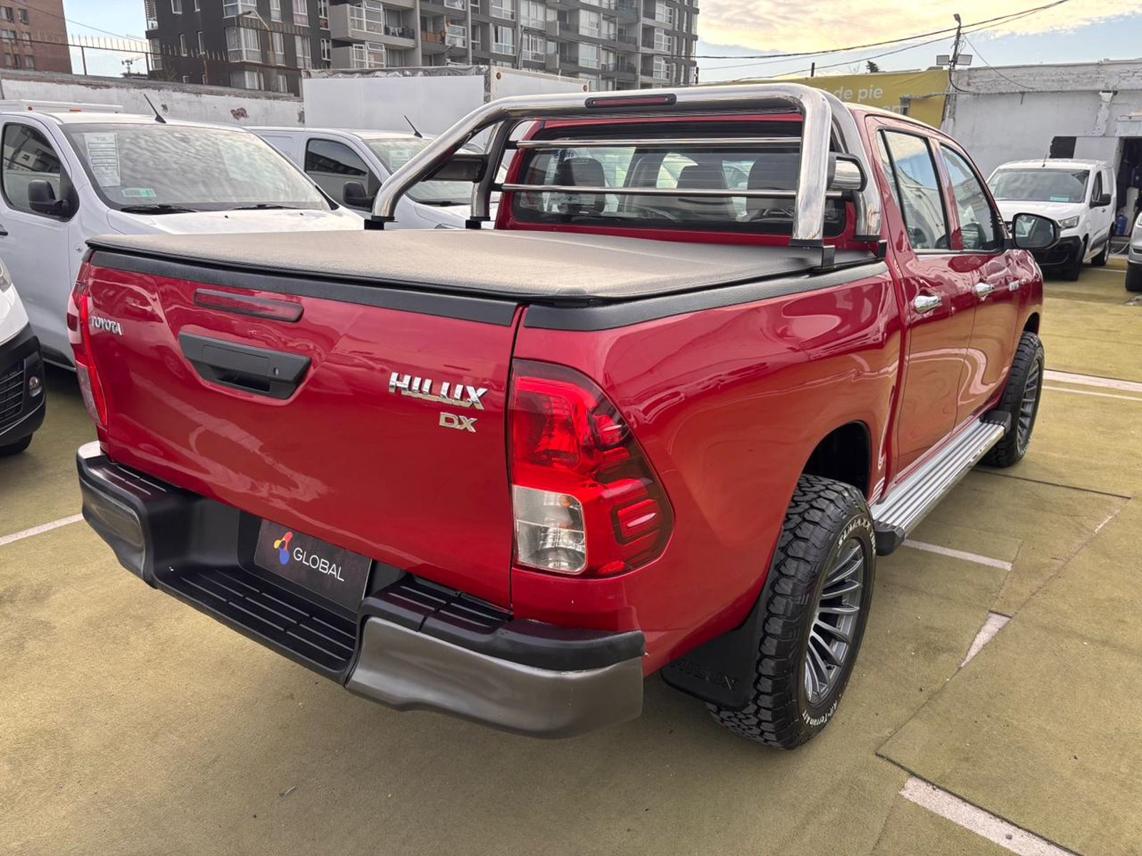 Toyota HILUX DX 2.4 4x4 2025 - Imagen 8 de 10