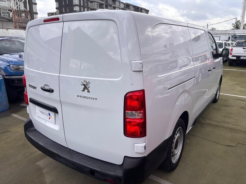 Peugeot EXPERT Premium Long 2.0 HDi 2023 - Imagen 8 de 10