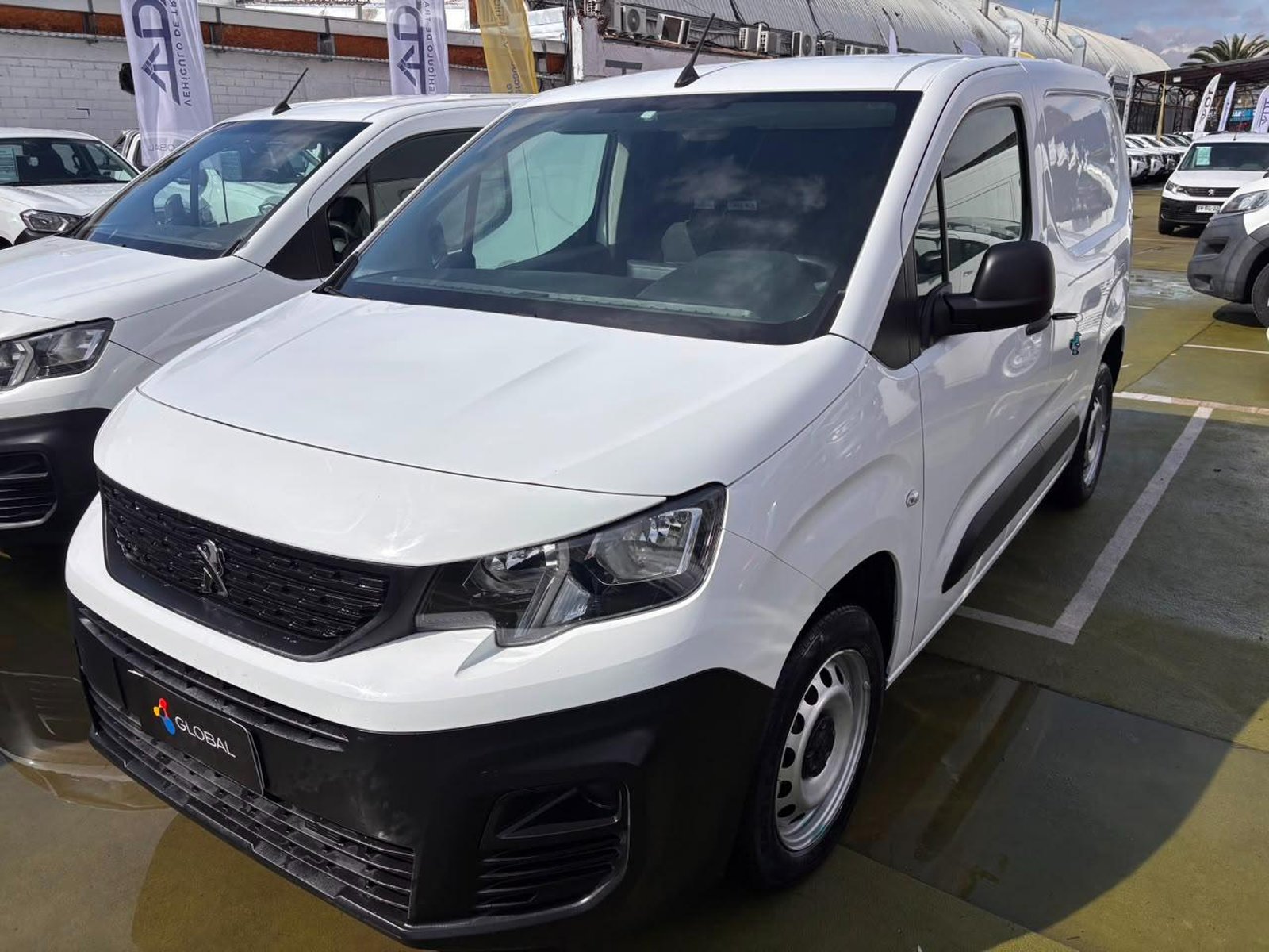 Peugeot PARTNER L1 HDI 1.6 2022 - Imagen 3 de 10