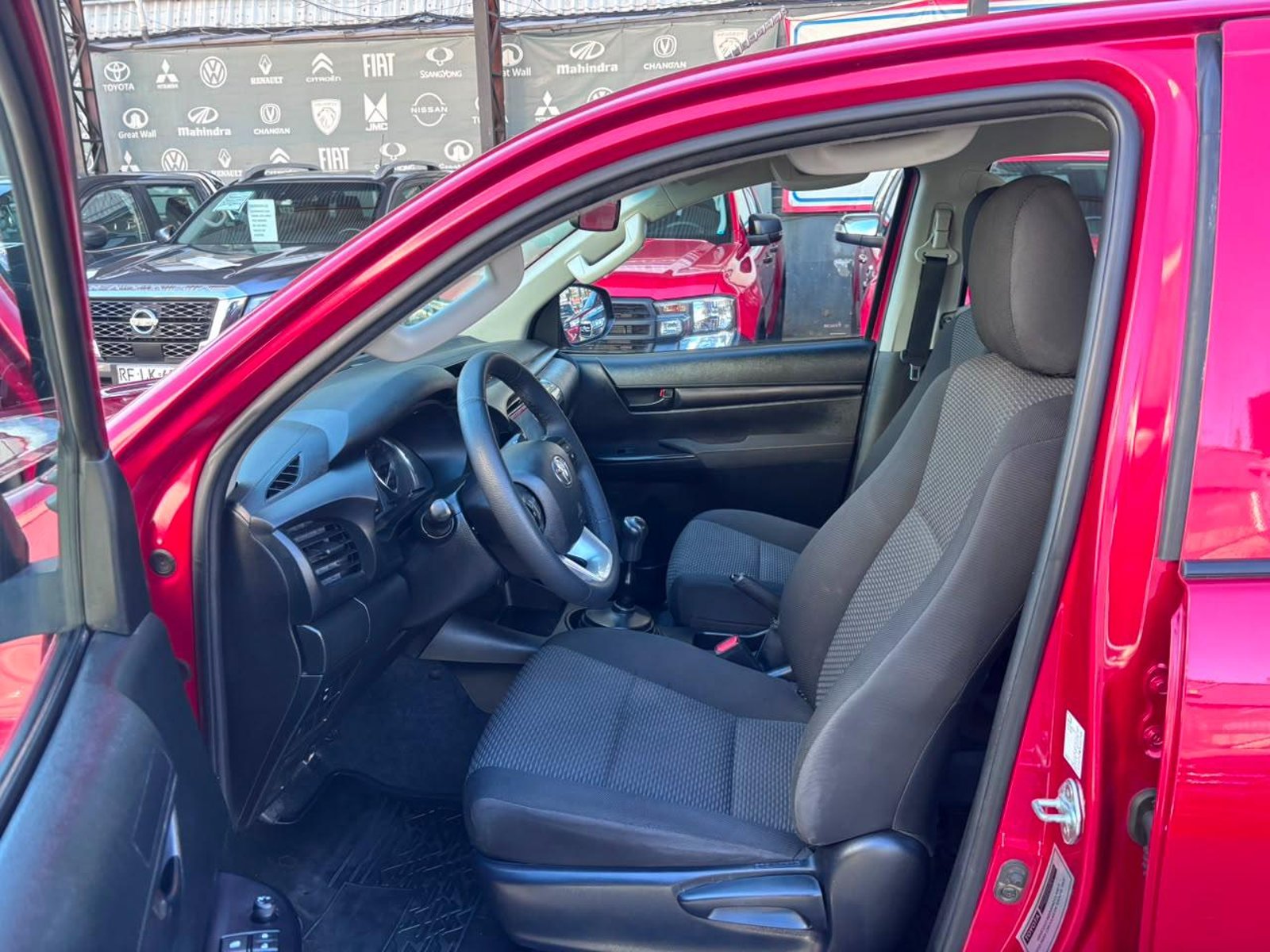 Toyota HILUX DX 2.4 4x2 2024 - Imagen 8 de 10