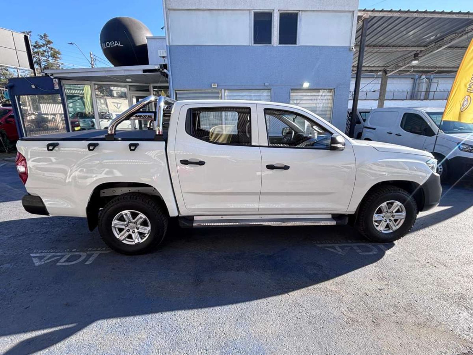 Maxus T60 DCAB 2.8 DX 4X2 2023 - Imagen 4 de 10