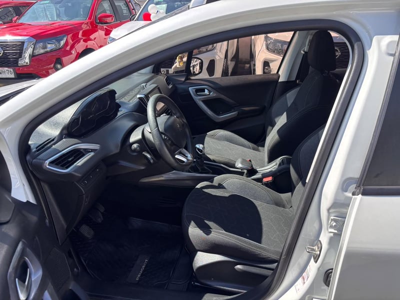 Peugeot 2008 ACTIVE PACK 1.6 Diesel 2019 - Imagen 10 de 10