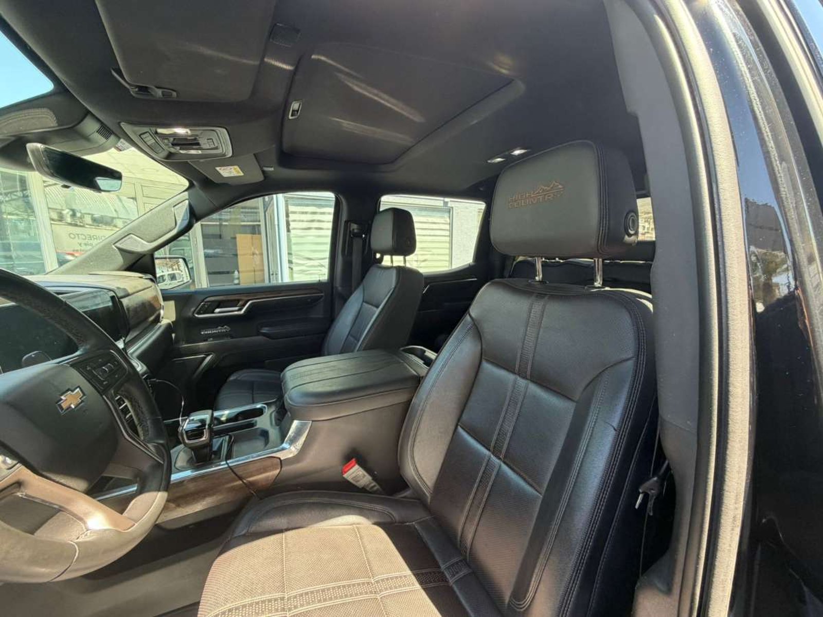 Chevrolet SILVERADO 4X4 3.0L AUT 2023 - Imagen 9 de 10