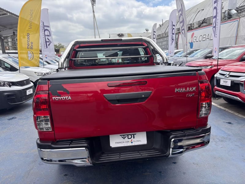Toyota HILUX 4x2 DX Diesel 2023 - Imagen 7 de 10