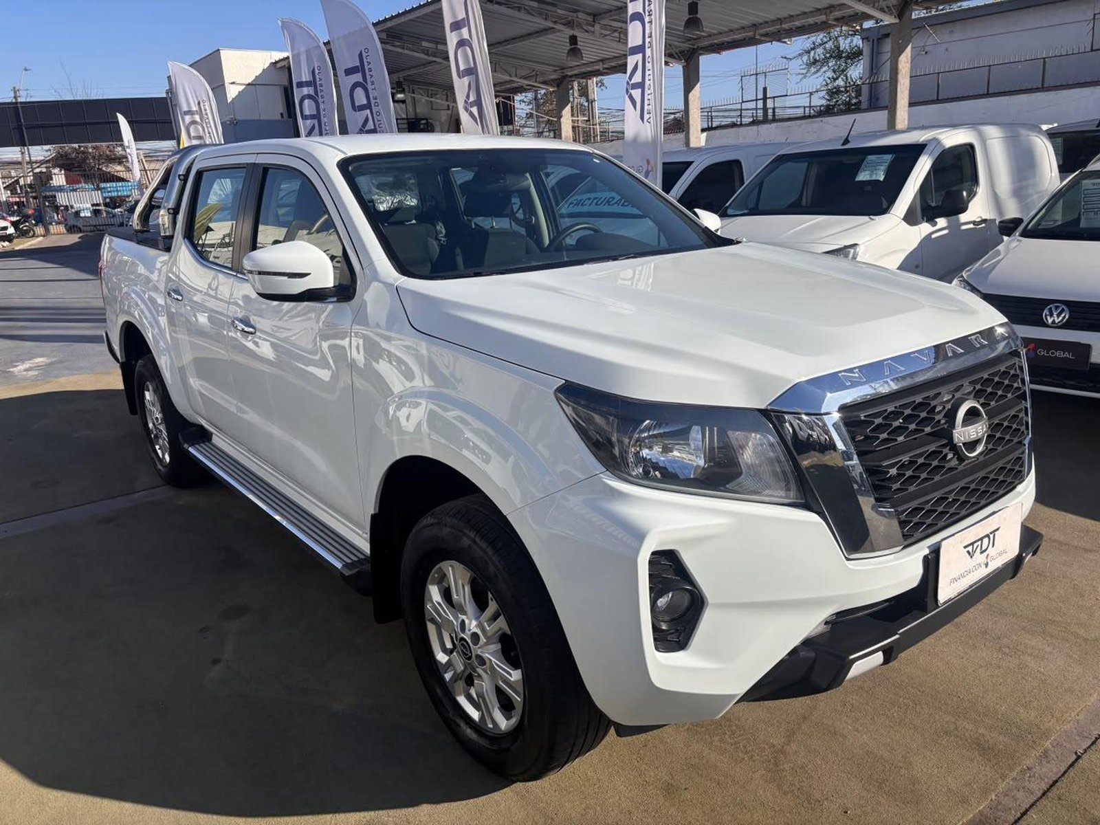 Nissan NAVARA 2024 - Foto 3 de 10