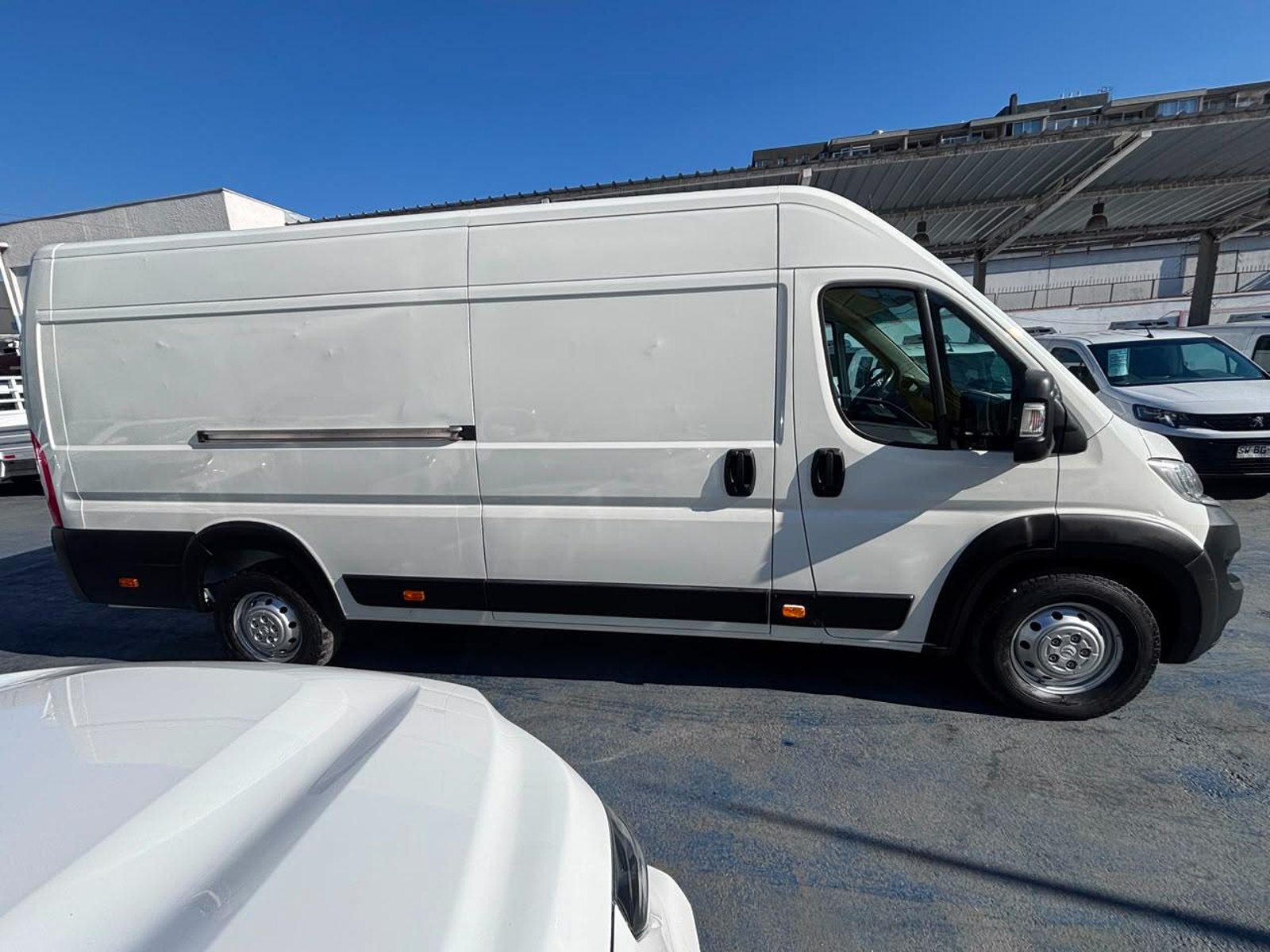 Citroën Jumper L3H2 2.0 Diesel 2021 - Foto 5 de 10