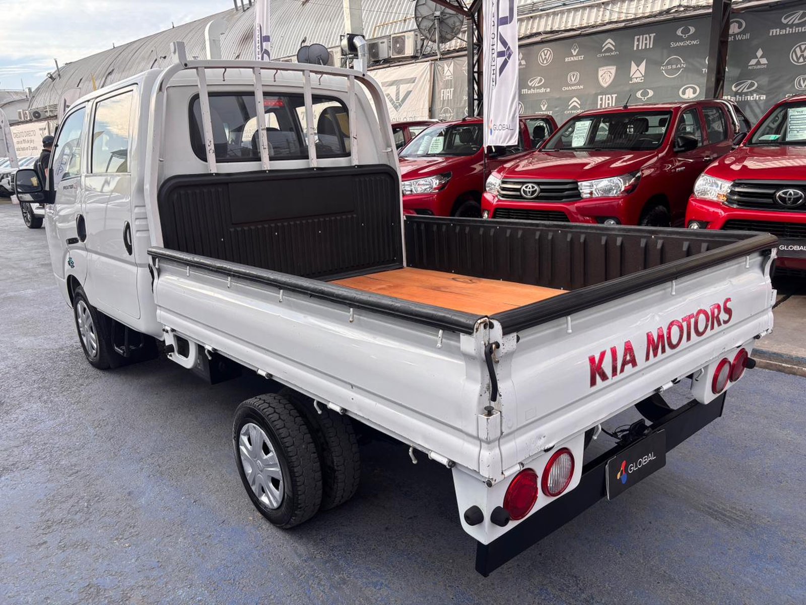 Kia FRONTIER DELUXE 2.5 Diesel 2020 - Imagen 6 de 10