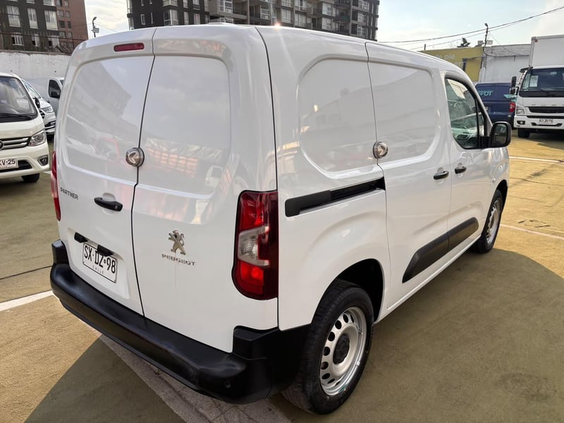 Peugeot PARTNER L1 1.5 BlueHDi 2023 - Imagen 8 de 10