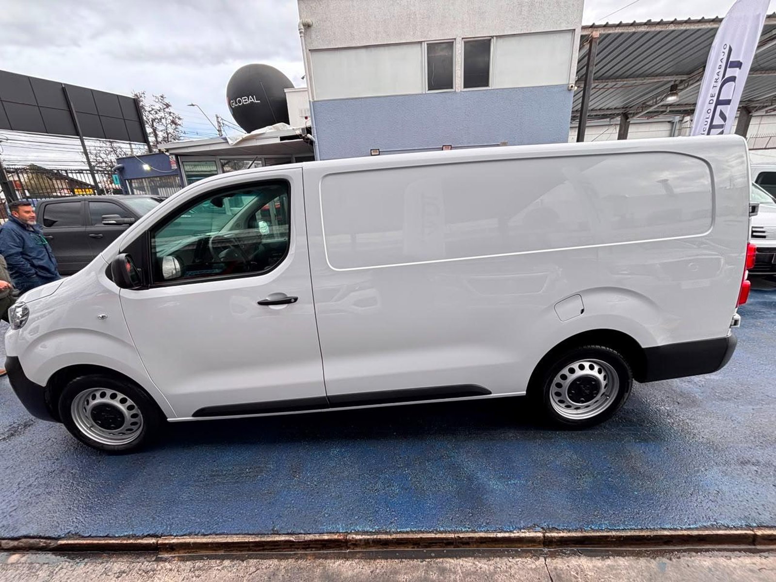Peugeot EXPERT 2023 - Imagen 5 de 10