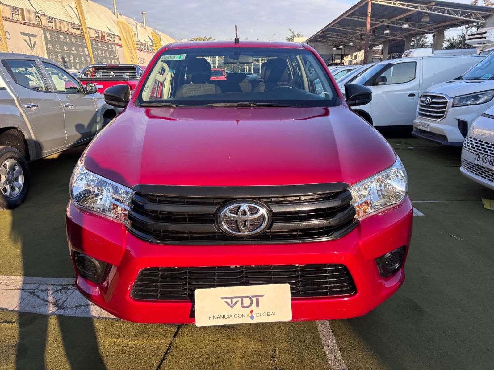 Toyota HILUX DOBLE CABINA 2.4 2023 - Foto 2 de 10