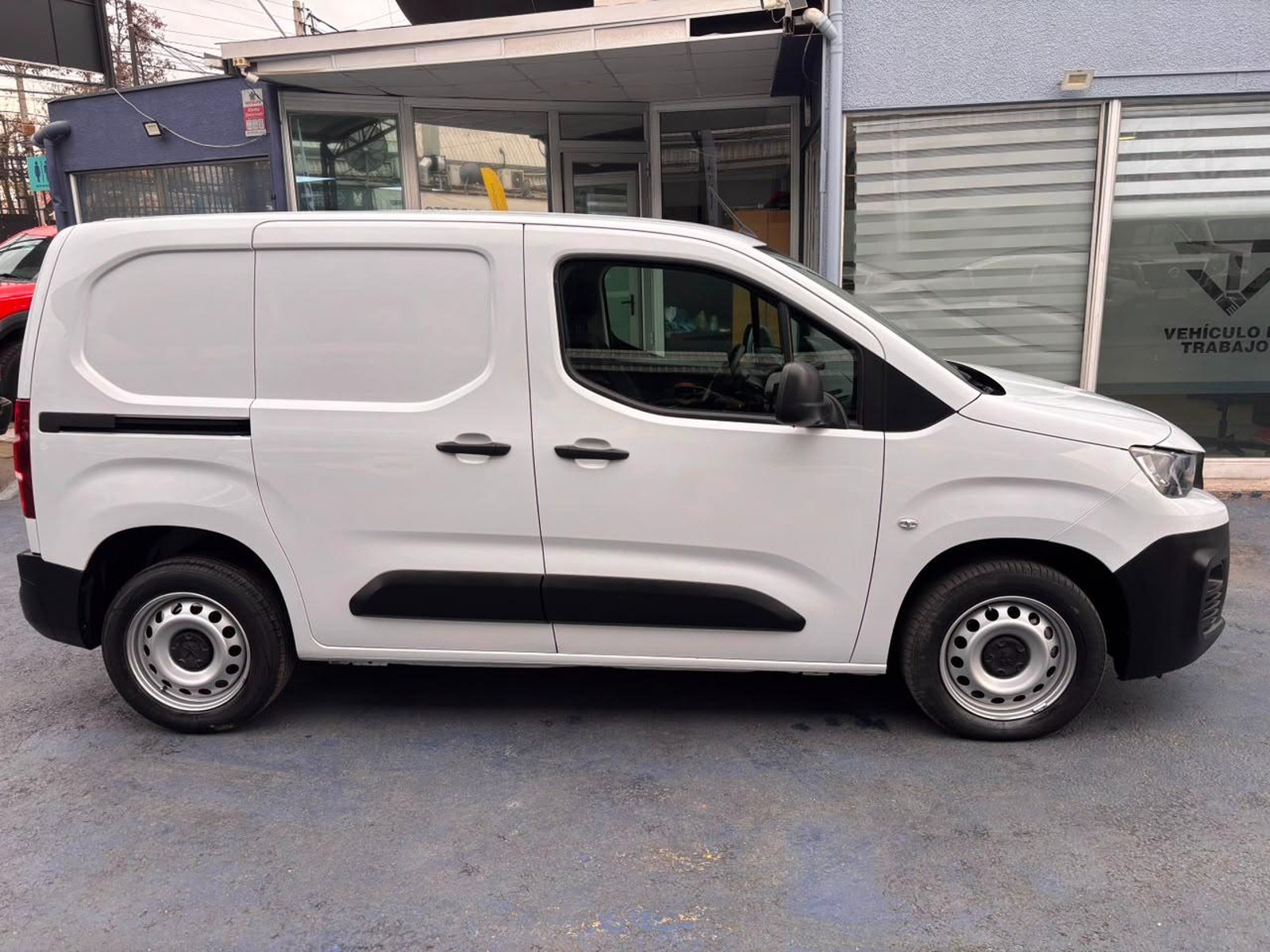 Peugeot PARTNER 2023 - Imagen 5 de 10