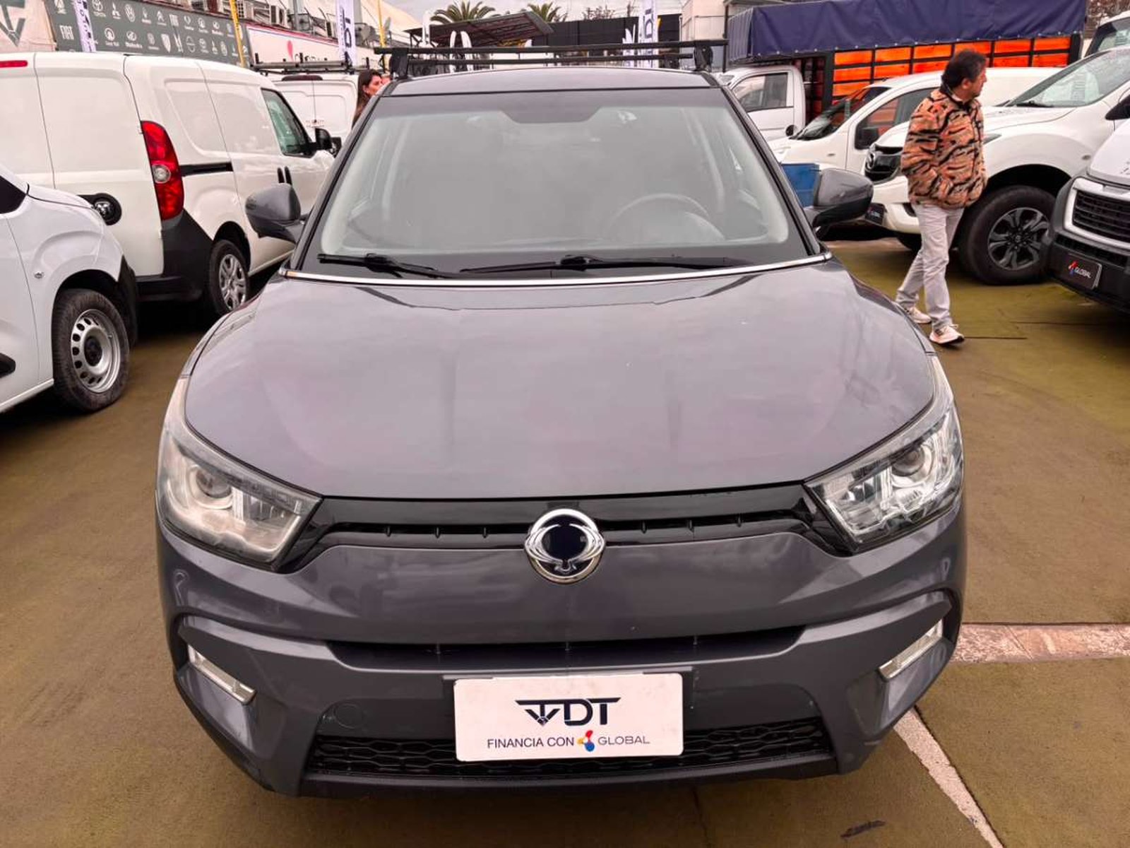 SsangYong TIVOLI 1.6 2018 - Foto 2 de 10