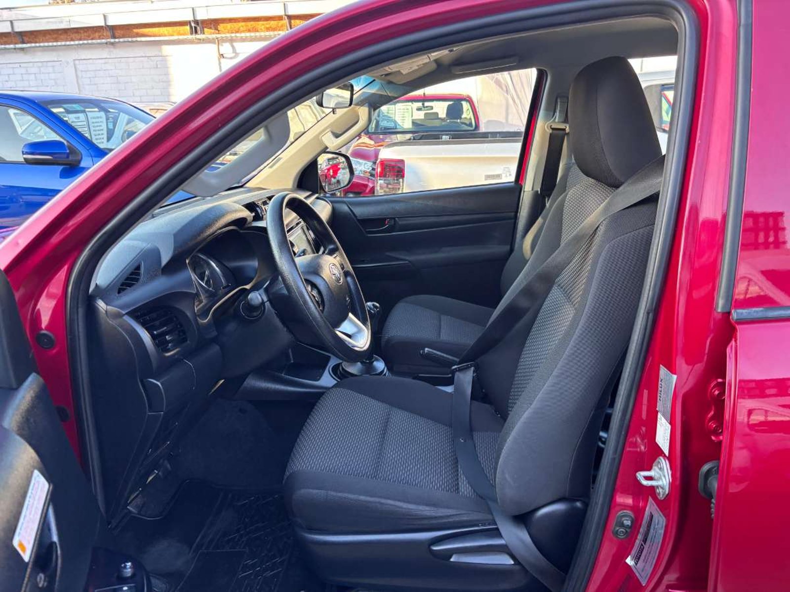 Toyota HILUX DOBLE CABINA 2.4 2023 - Imagen 10 de 10