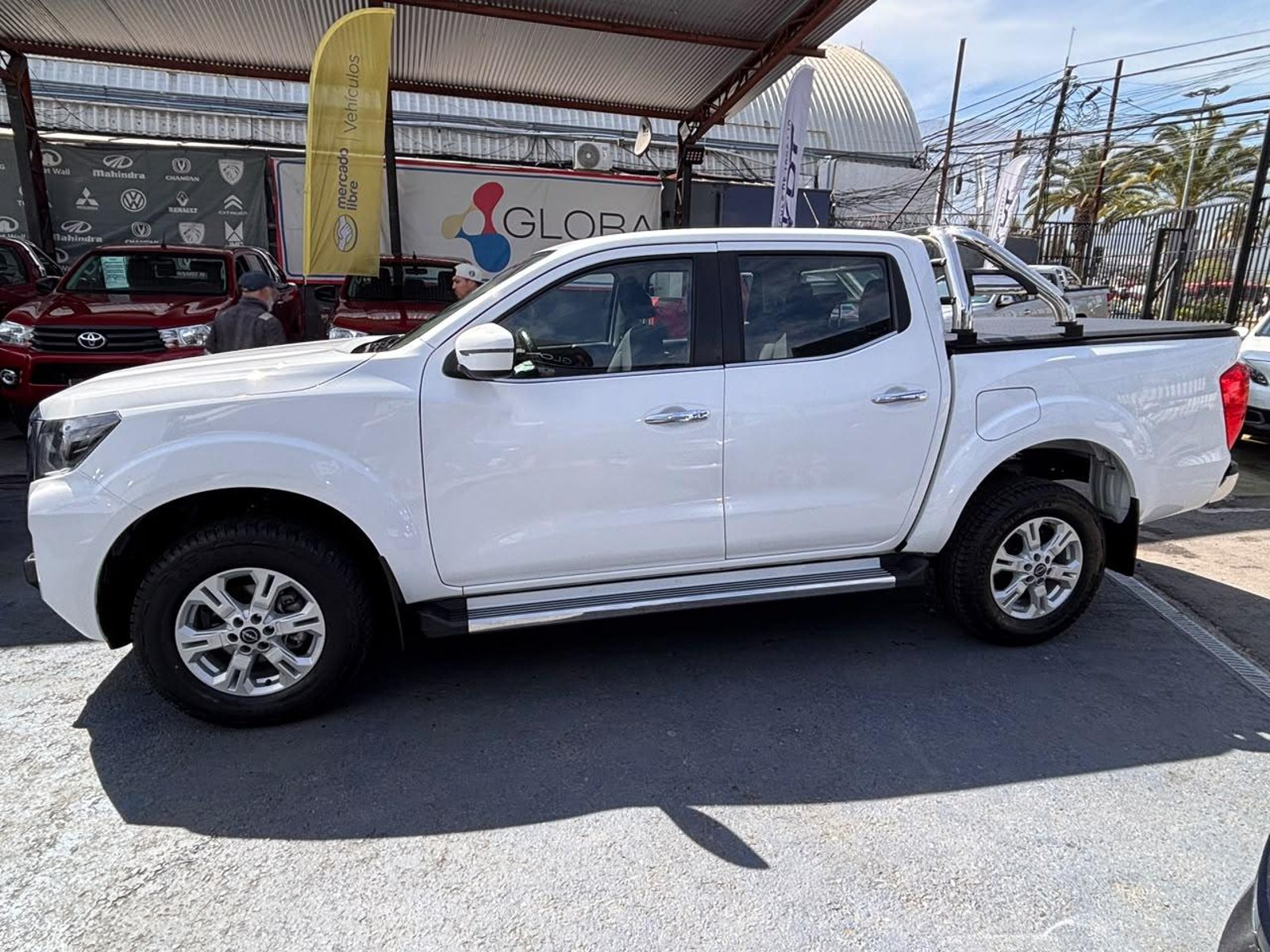 Nissan NAVARA XE 4X2 Diesel 2023 - Foto 5 de 10